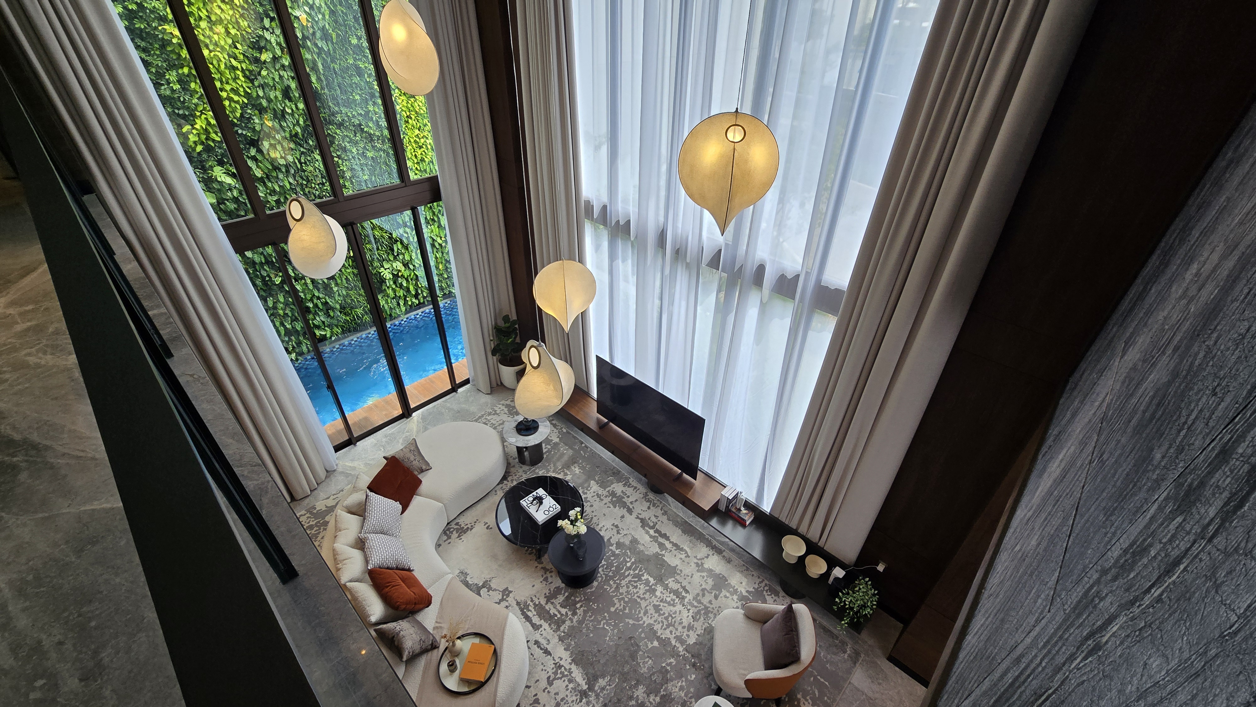 living room double high ceiling show unit ardea heron tipe 11